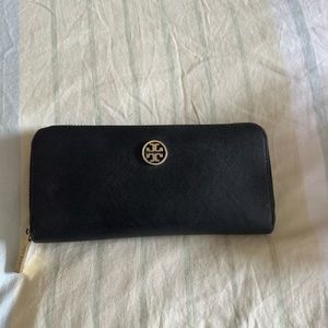 Tory Burch wallet